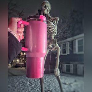 Stanley x Starbucks (Target Exclusive) Quencher 40oz Tumbler Winter Pink (2024)